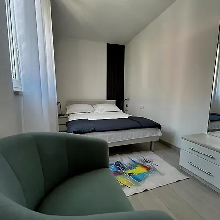 Apartment Sjever Makarska